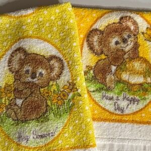 2 Vintage Cannon Koala Bear Kitchen Tea Hand Towels 70's 80's cottagecore retro